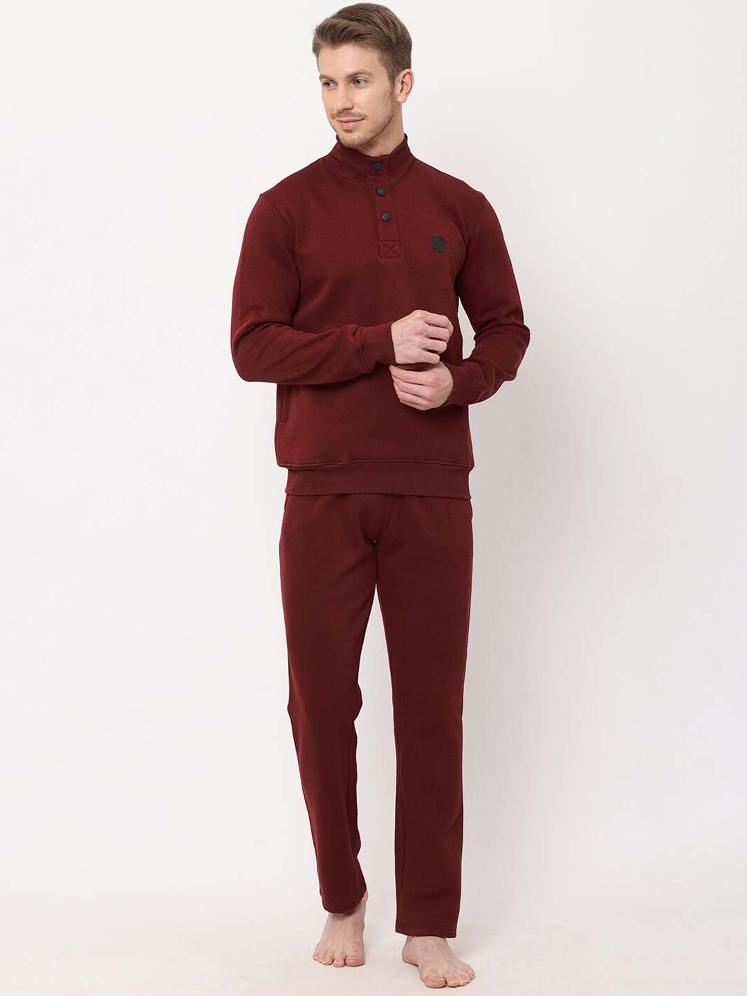 

Sweet Dreams Men Red Solid Tracksuits