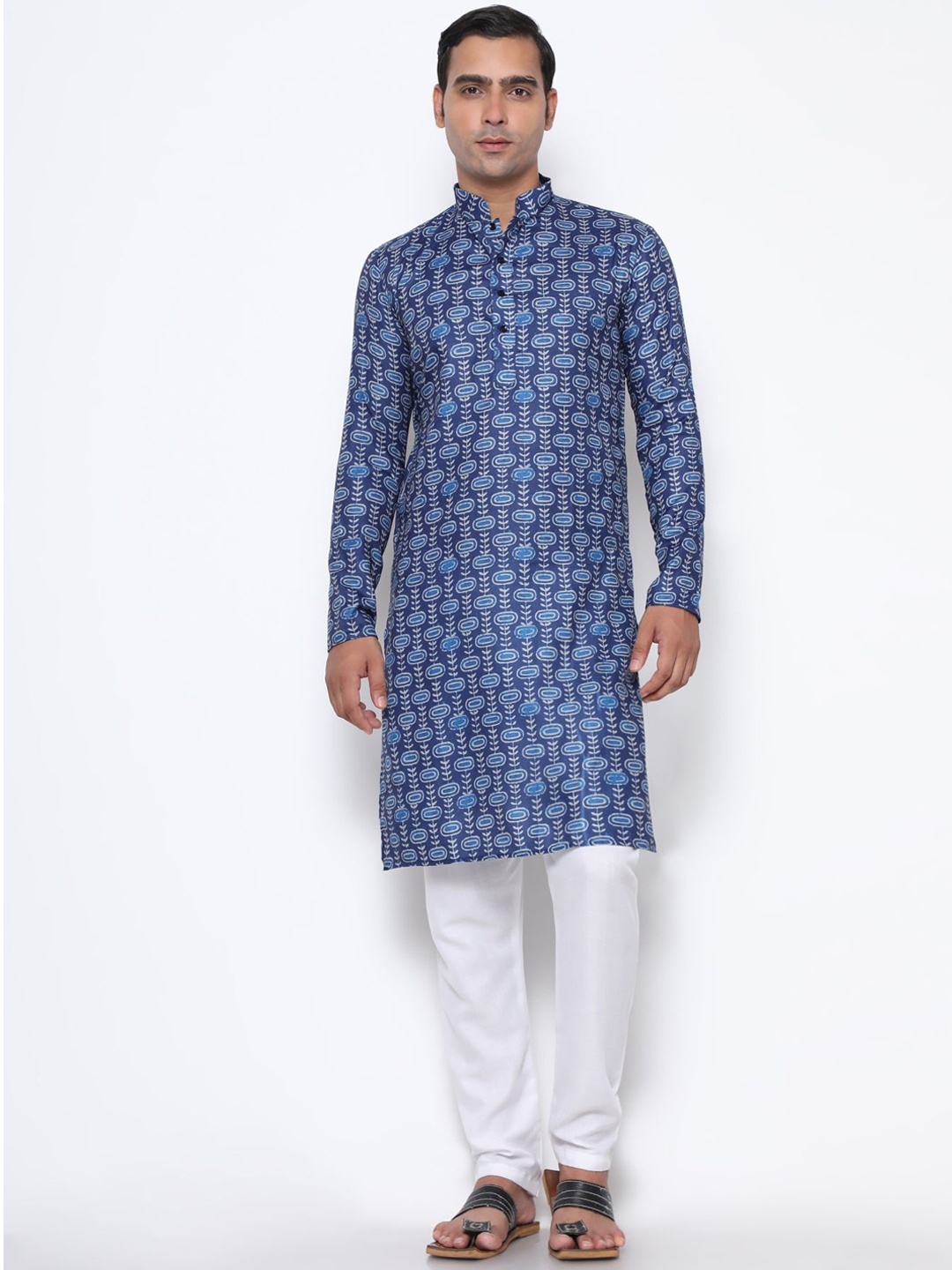 

Endues Men Navy Blue Ethnic Motifs Printed Kurta