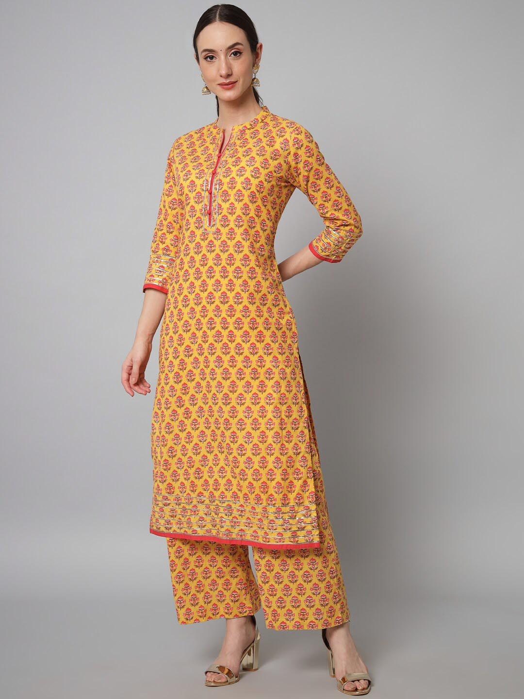 

Sutidora Women Yellow Floral Printed Pure Cotton Kurta with Palazzos