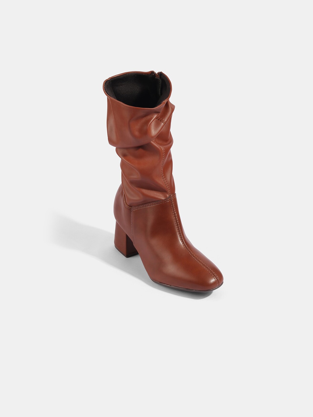 

LEMON & PEPPER Women Brown Solid Slouchy Boots