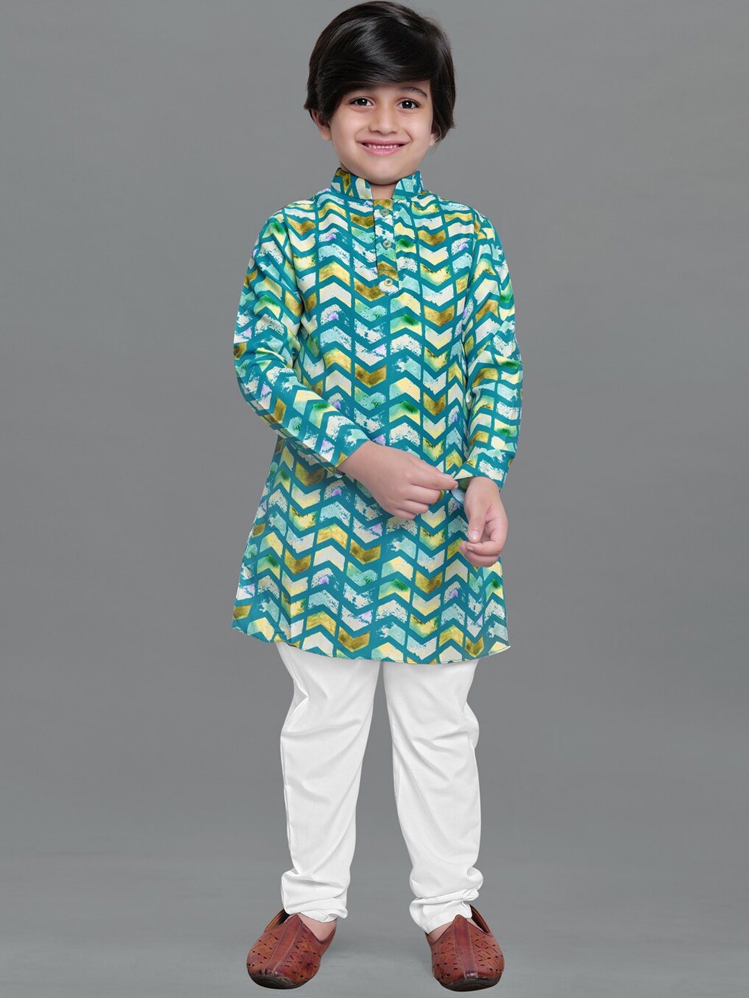 

FASHION DREAM Boys Teal Printed Kurta with Pyjama Set