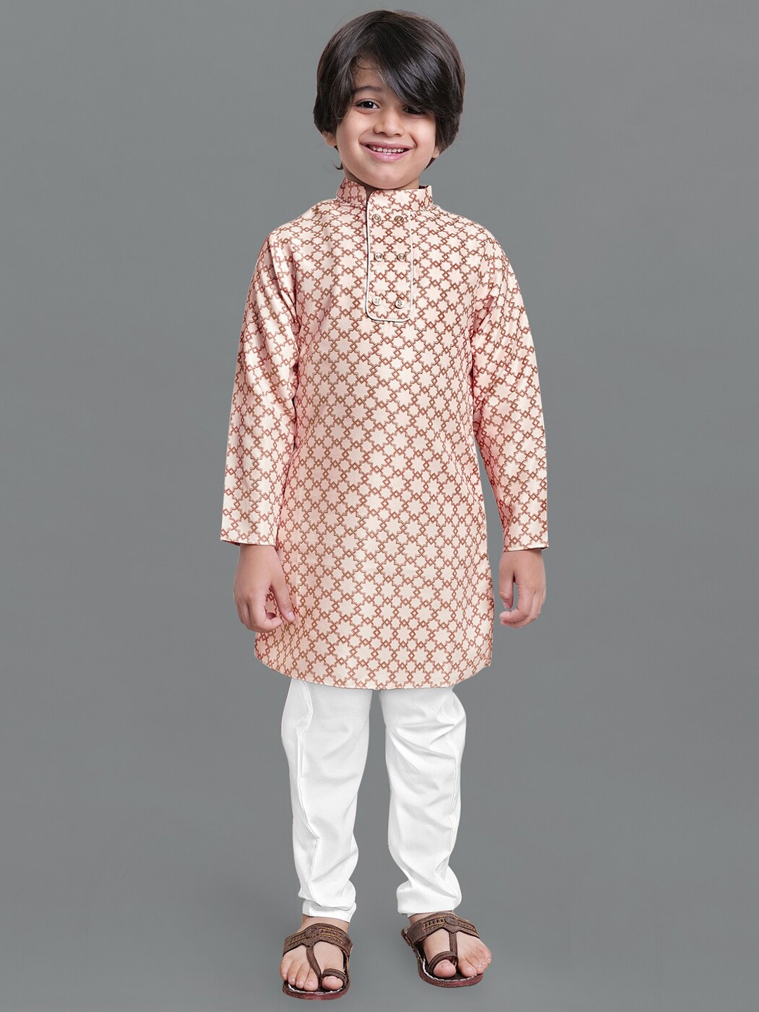 

FASHION DREAM Boys Cream-Coloured & White Printed Kurta with Pyjamas