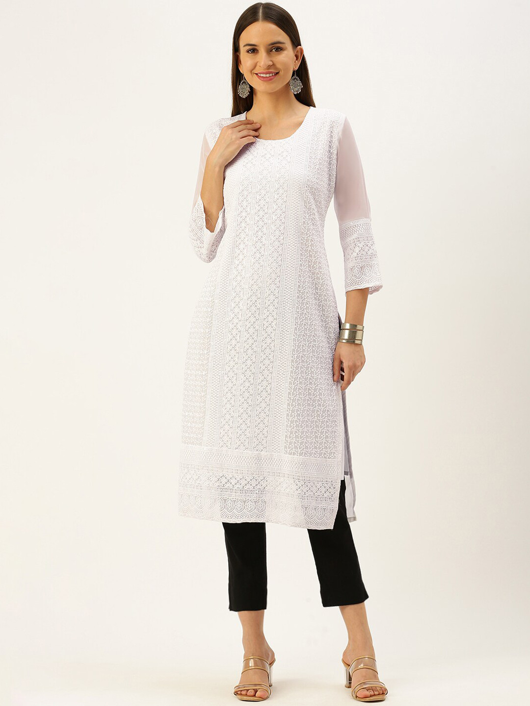 

SWAGG INDIA Women White Chikankari Embroidered Thread Work Kurta