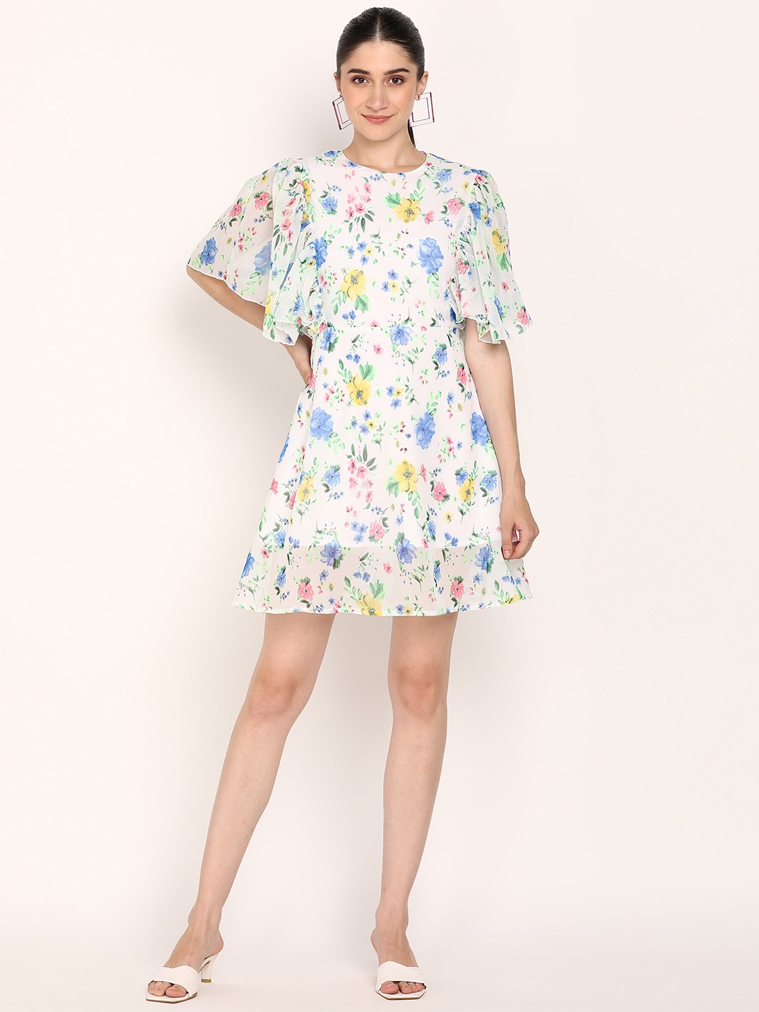 

DODO & MOA White & Blue Floral Printed Georgette A-Line Dress