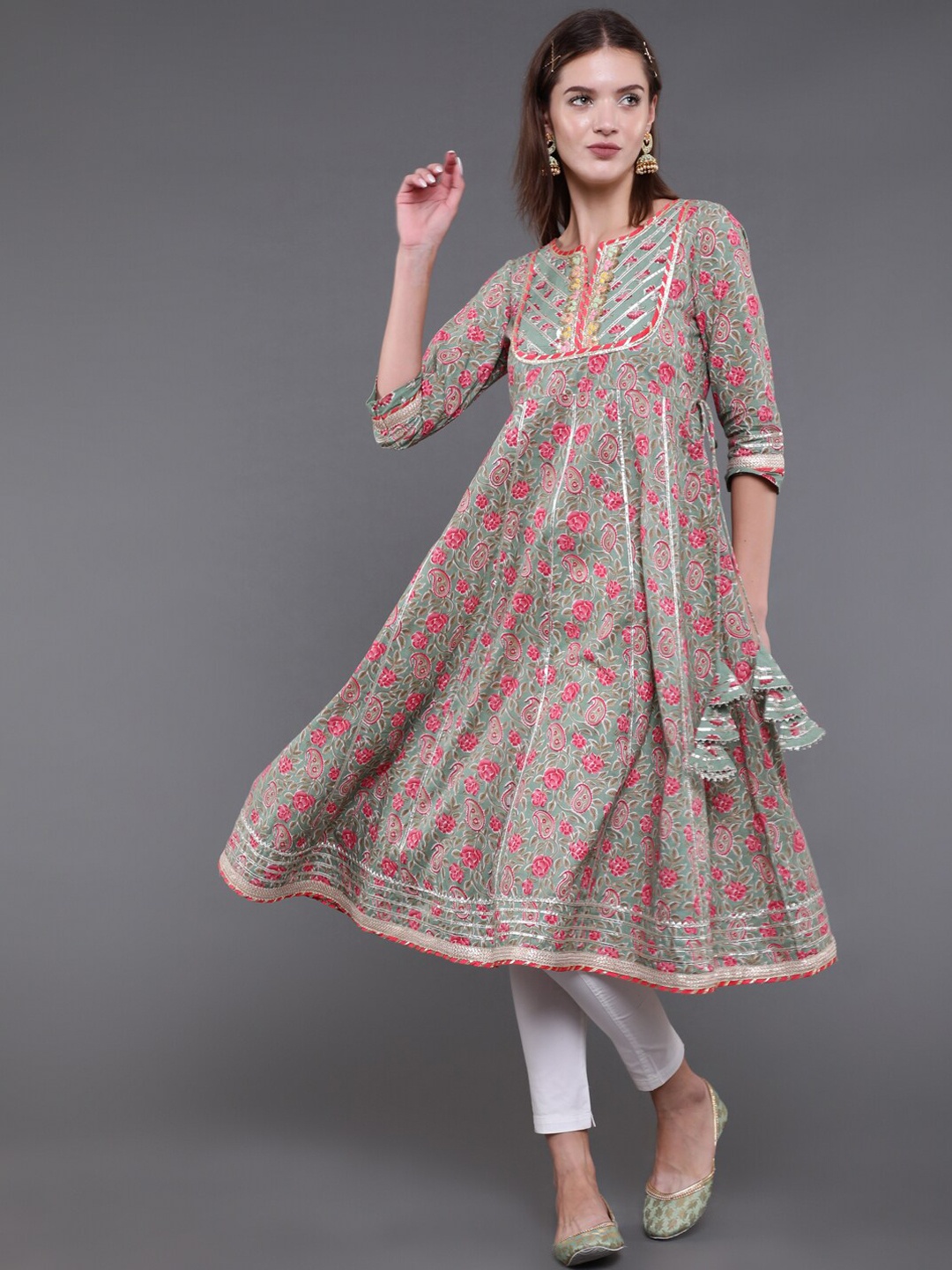 

saubhagya Women Green Ethnic Motifs Kurta