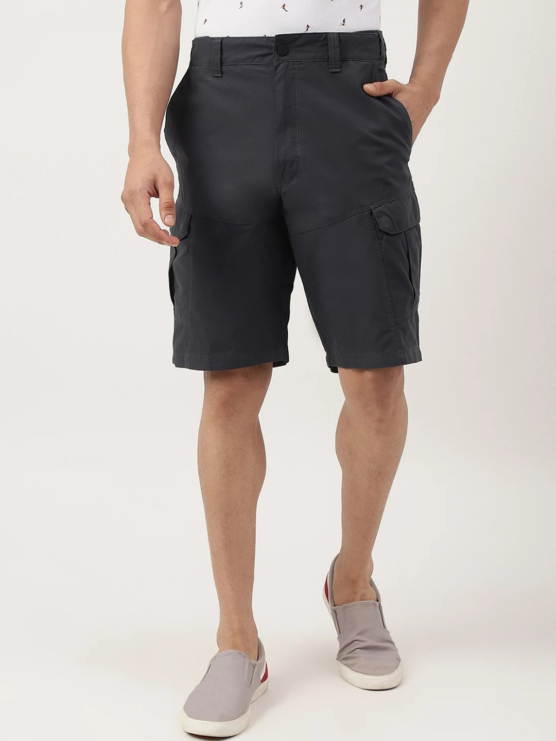 

Marks & Spencer Men Blue High-Rise Cargo Shorts