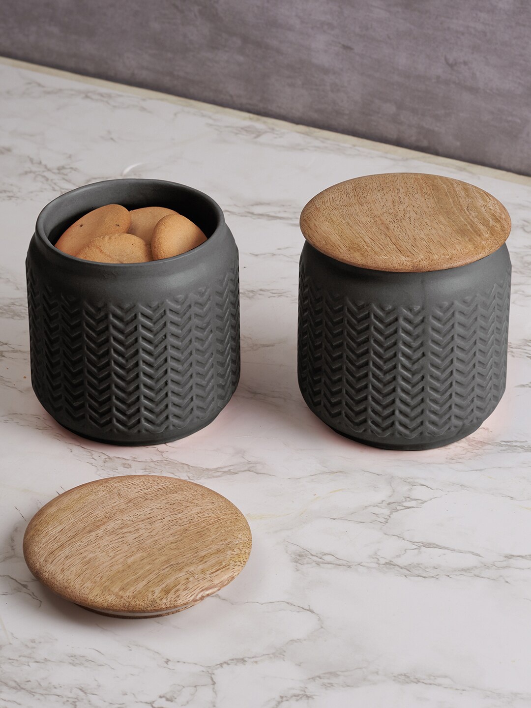 

HomeTown Black Set Of 2 Fiesta Ceramic Food Container