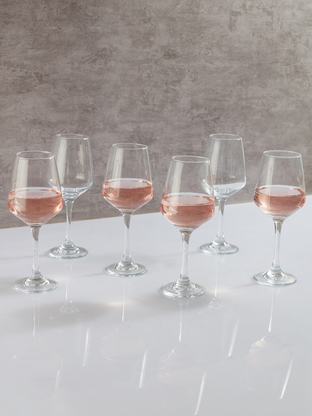 

HomeTown Transparent Set of 6 Wine Glass