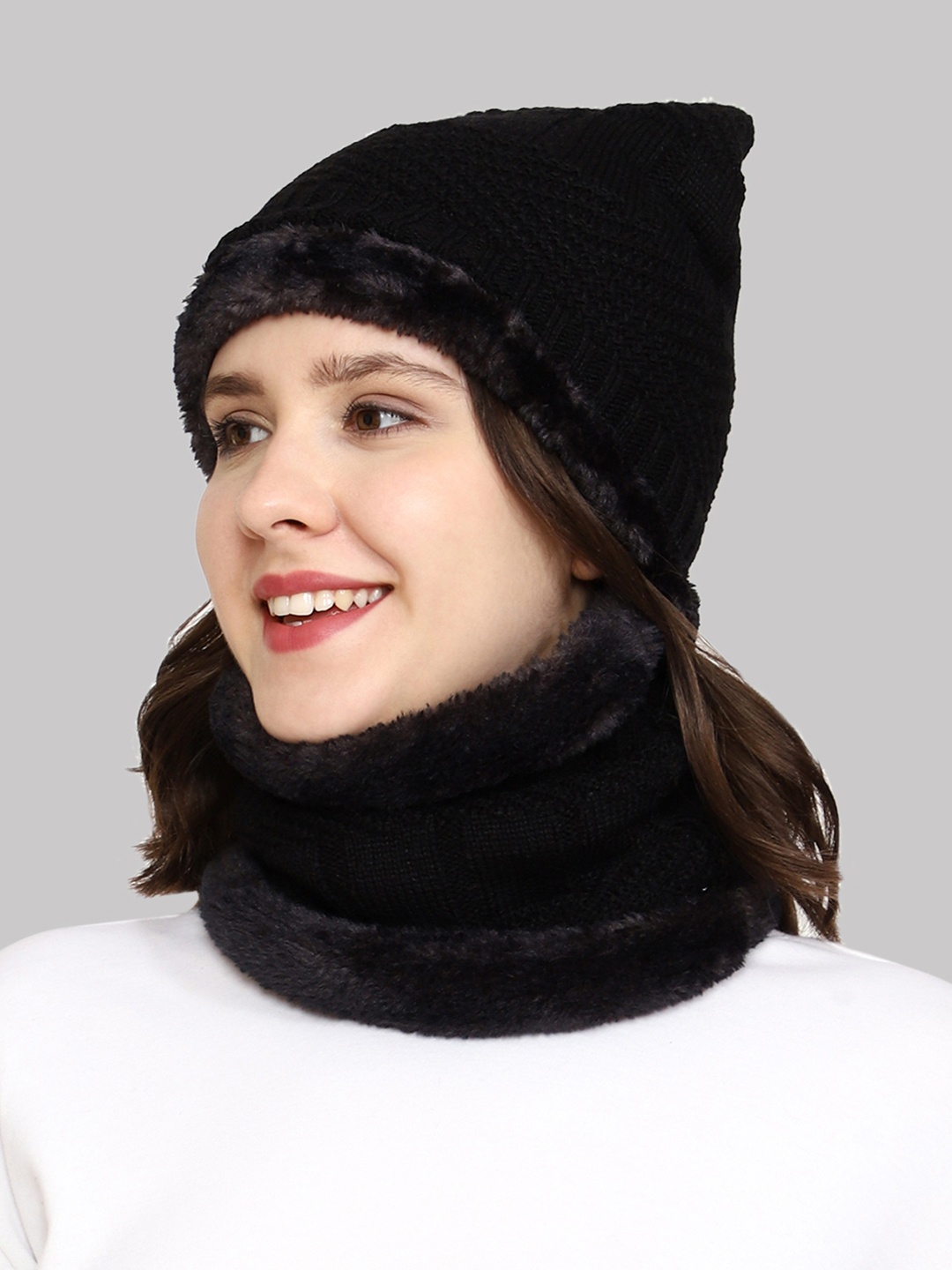

WEAVERS VILLA Women Black Beanie