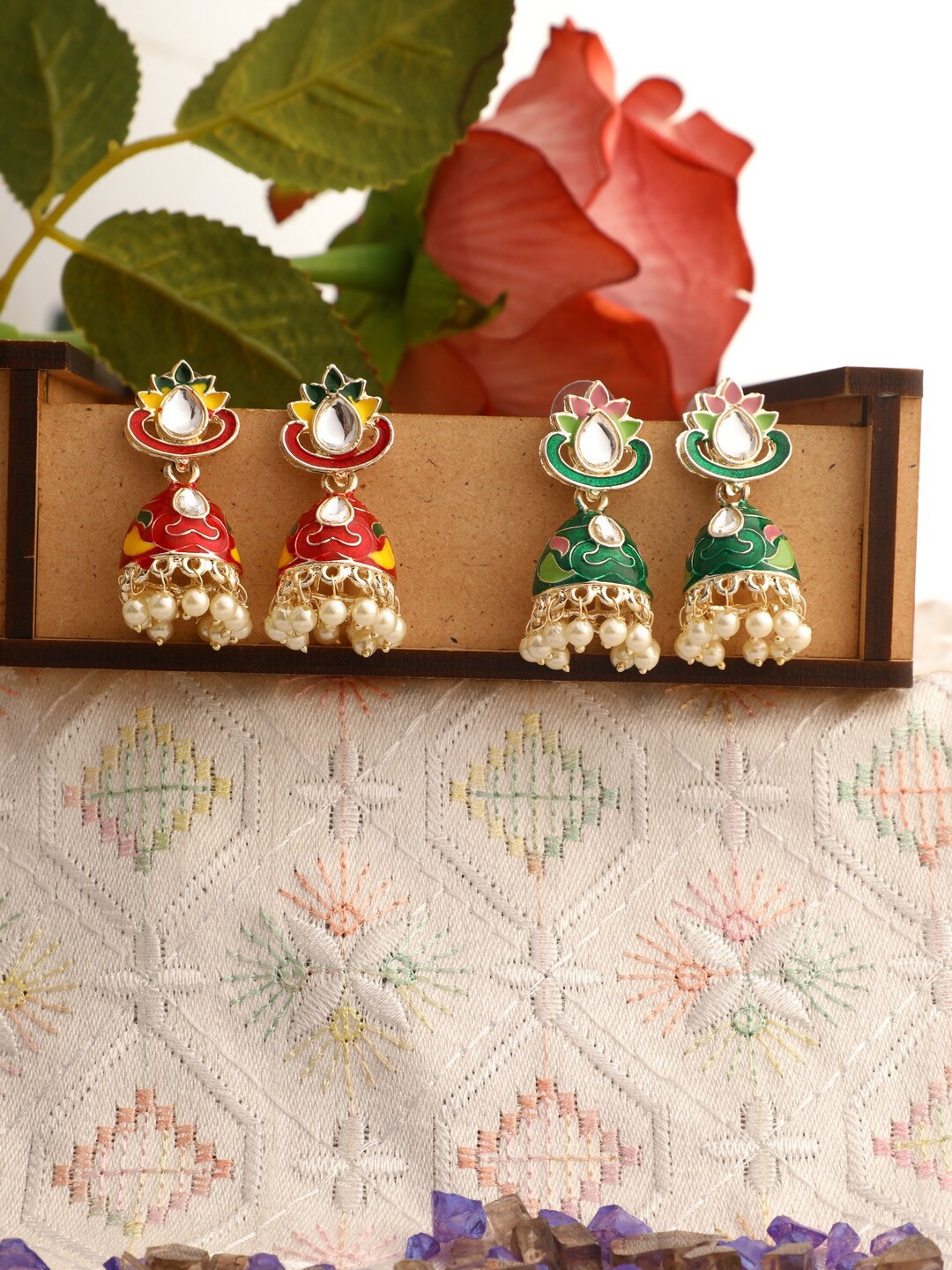 

Vita Bella Red & White 2 Circular Jhumkas Earrings