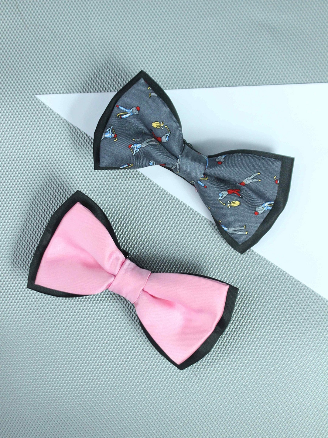 

Tossido Men Pink & Grey Printed Bow Tie