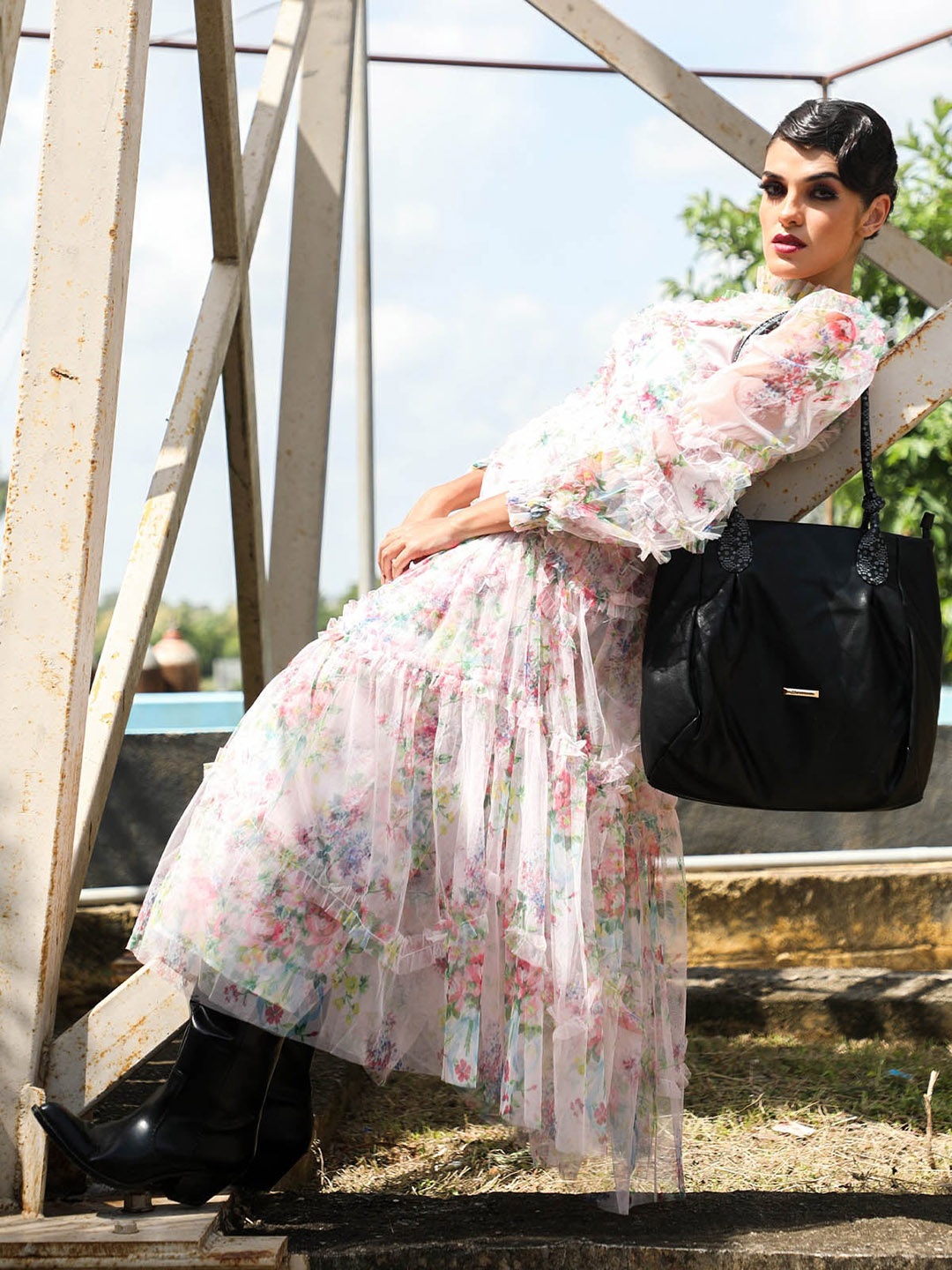 

ODETTE Black PU Oversized Bucket Handheld Bag with Tasselled