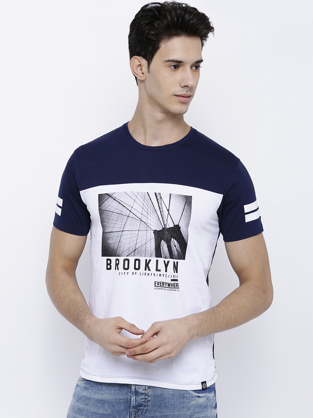 

LOCOMOTIVE Men Navy Blue & White Printed Round Neck T-shirt