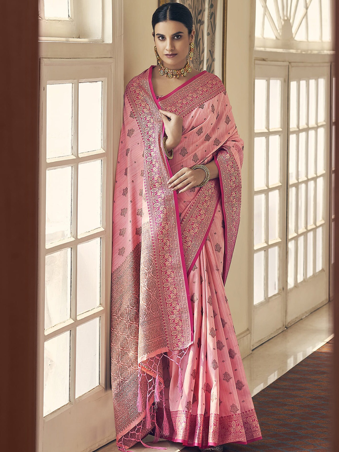 

elora Pink & Gold-Toned Floral Zari Silk Blend Tussar Saree