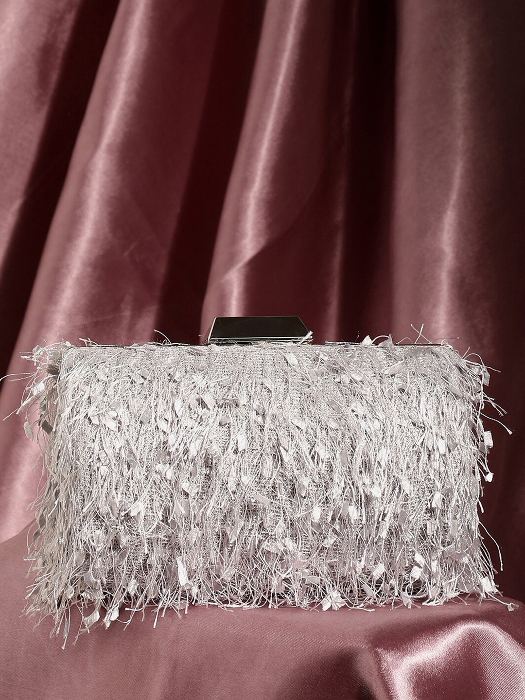 

HAUTE SAUCE by Campus Sutra Women Silver-Toned Textured Fringe Box Clutch