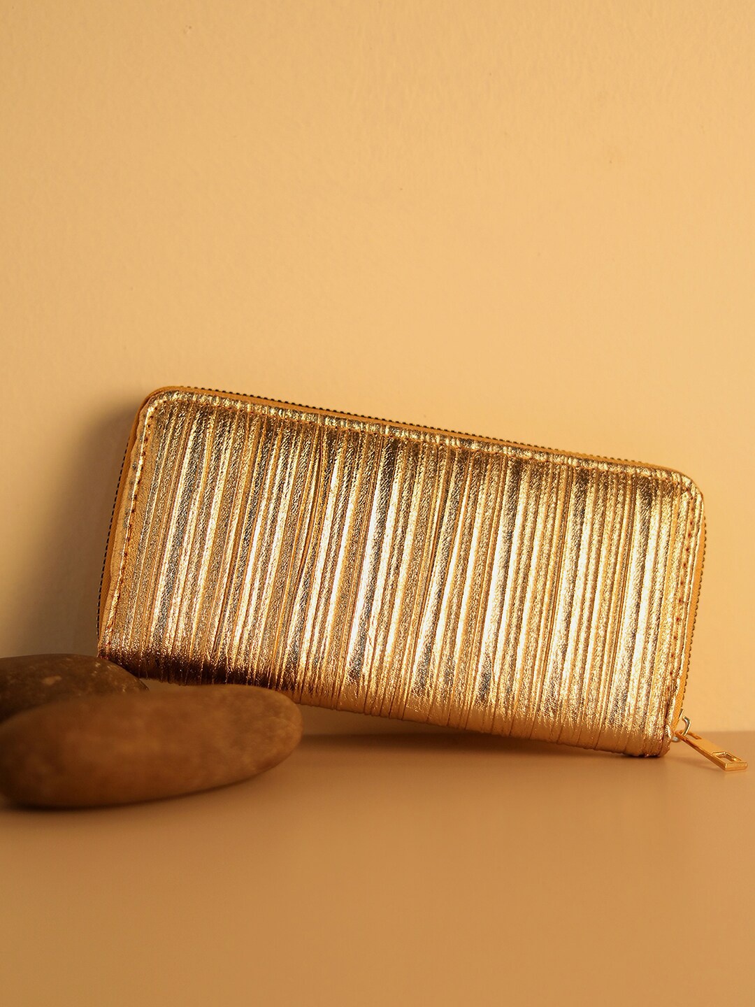 

HAUTE SAUCE by Campus Sutra Women Gold-Toned Textured Zip Detail PU Two Fold Wallet