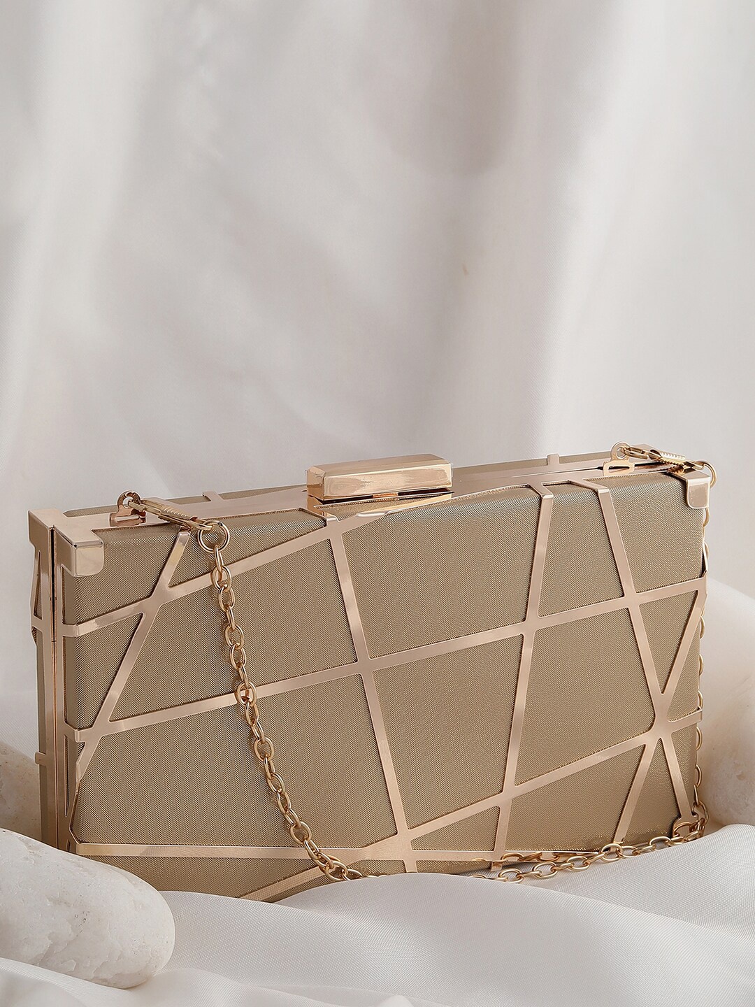 

HAUTE SAUCE by Campus Sutra Women Gold-Toned & Black Embellished Box Clutch