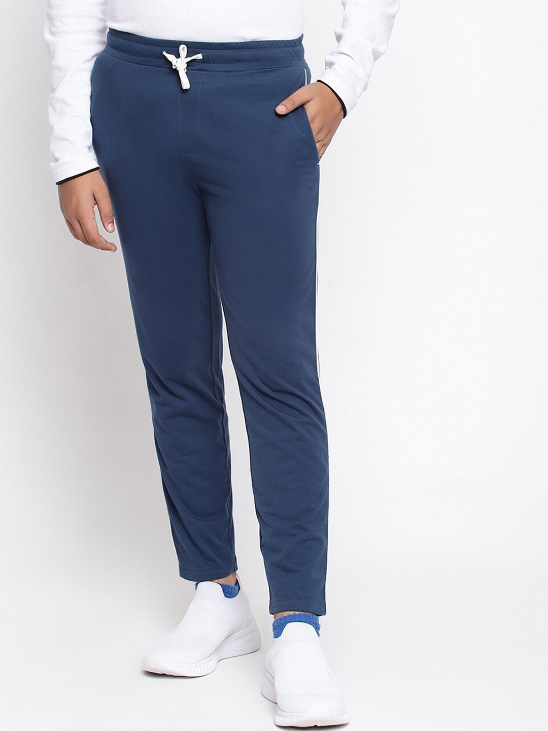 

Lil Tomatoes Boys Blue Solid Track Pants