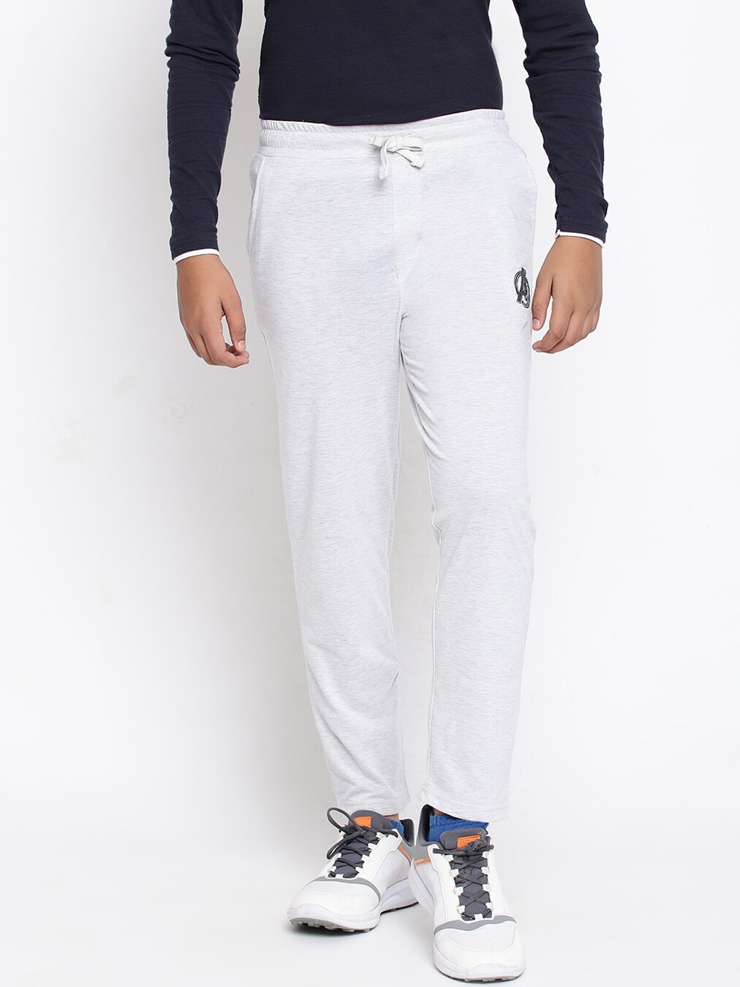 

Lil Tomatoes Boys Grey Solid Cotton Track Pant