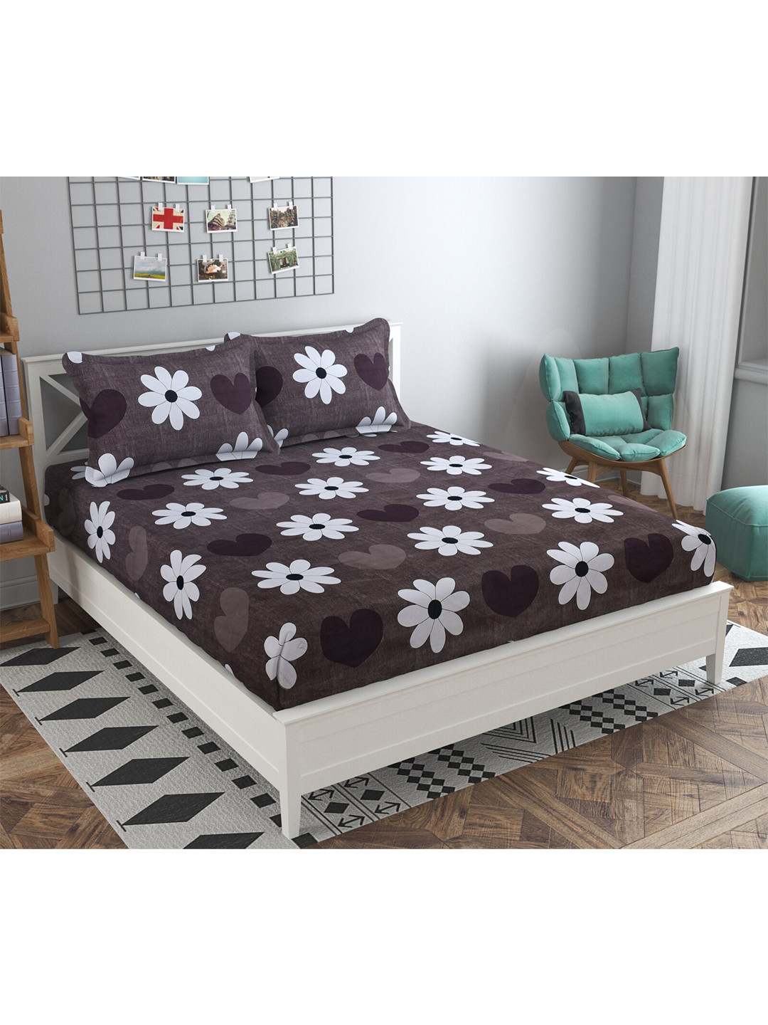 

Bajo's Grey & White Floral 250 TC Queen Bedsheet with 2 Pillow Covers