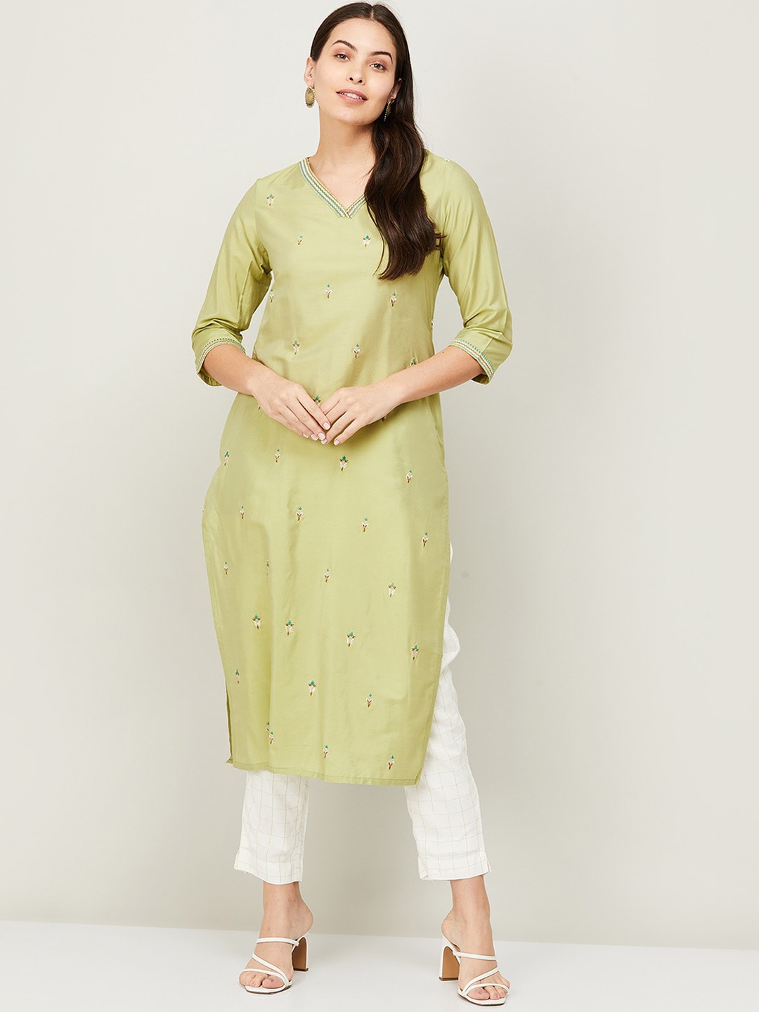 

Melange by Lifestyle Women Green Embroidered Kurta