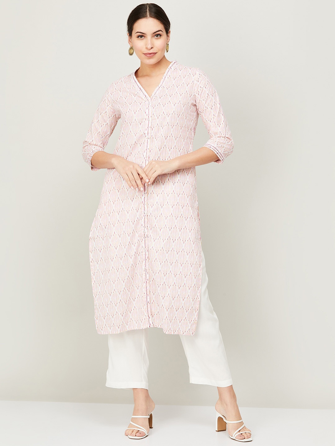 

Melange by Lifestyle Women White Geometric Printed Thread Work Kurta