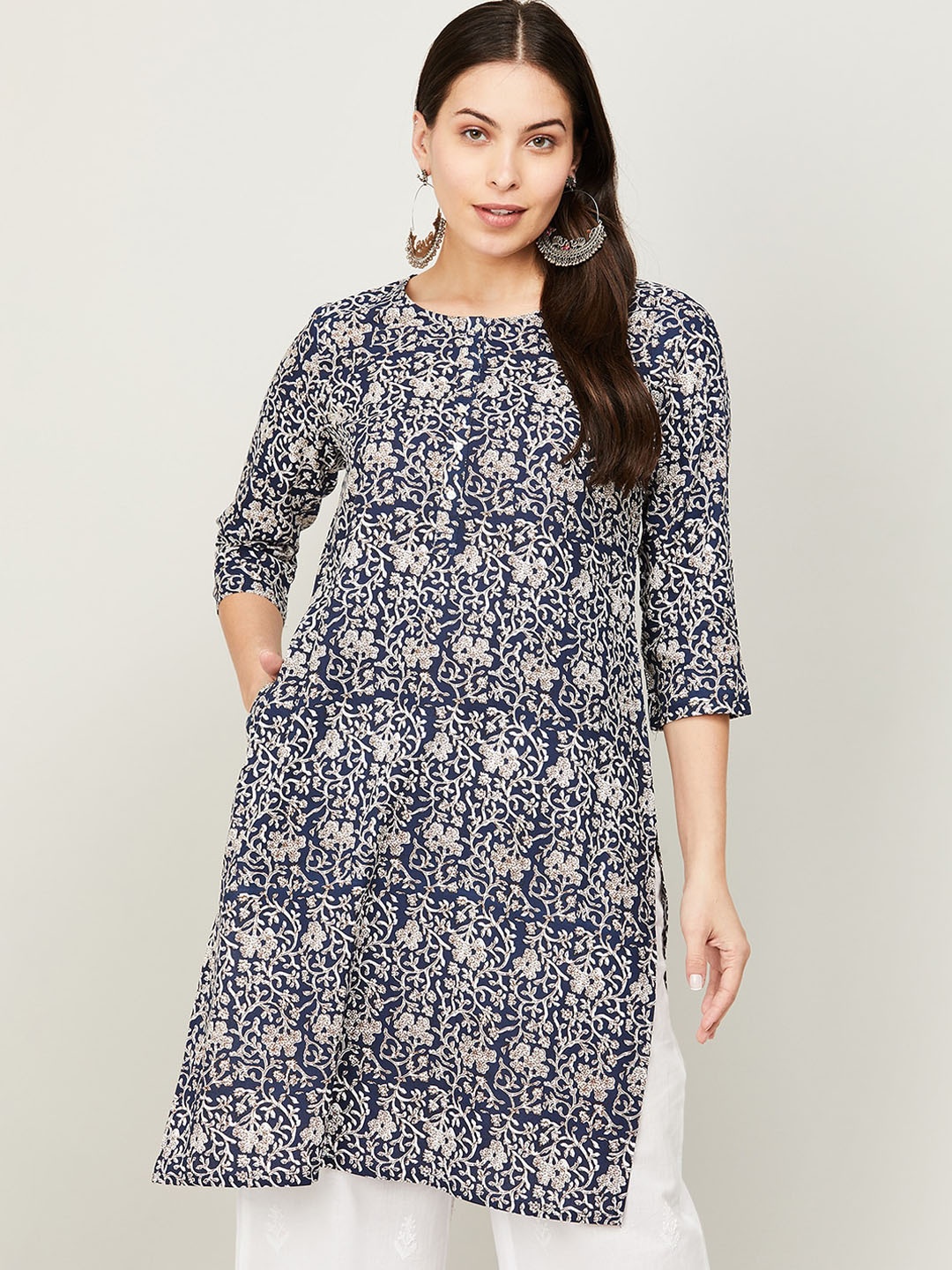 

Melange by Lifestyle Women Navy Blue Floral Printed Kurta