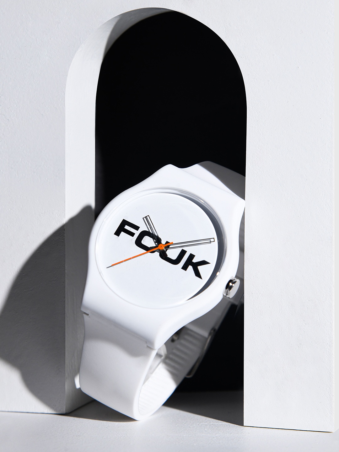 

FCUK Men White Printed Dial & White Straps Analogue Watch FC179W.2