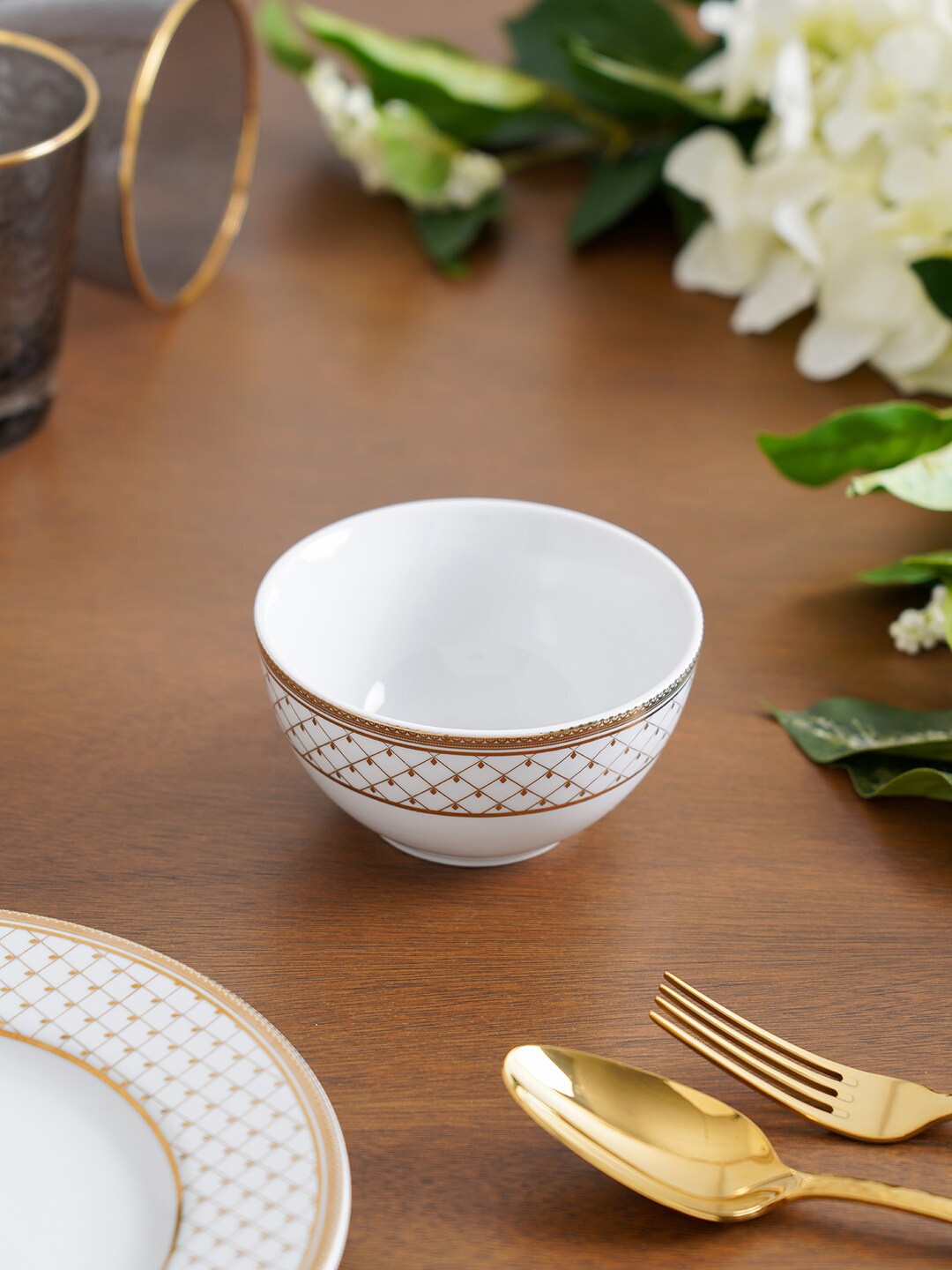 

Pure Home and Living White & Yellow Set of 2 Dishwasher & Microwave safe Porcelain Bowls