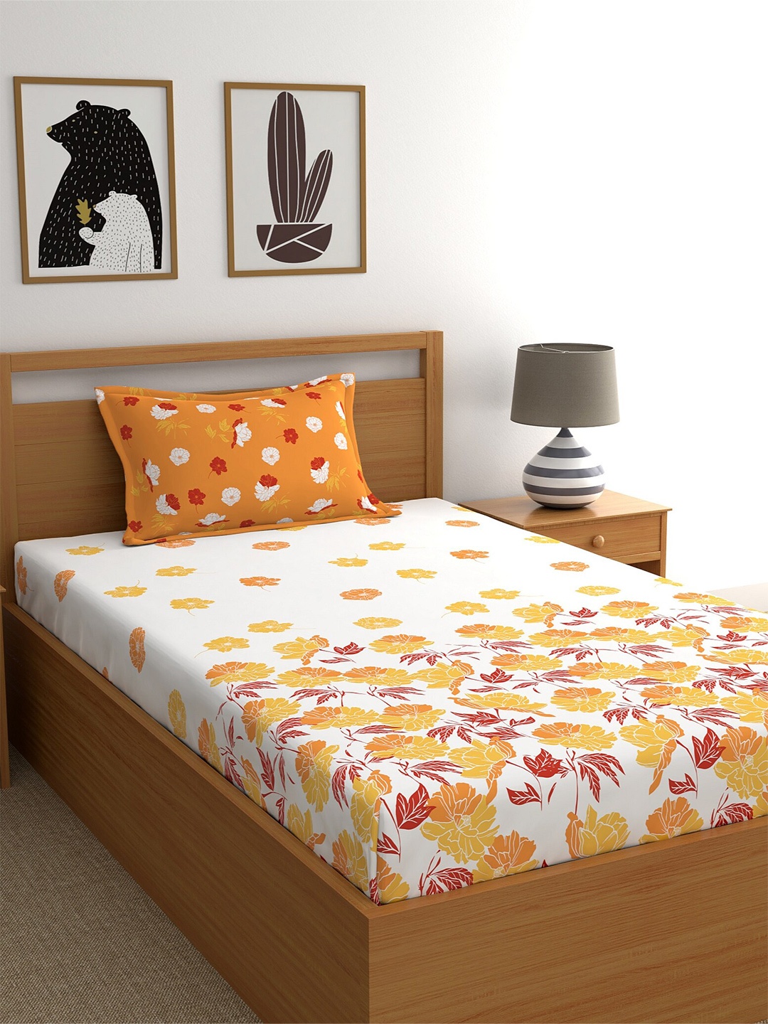 

Dreamscape White & Orange Floral 140 TC Single Bedsheet with 1 Pillow Covers