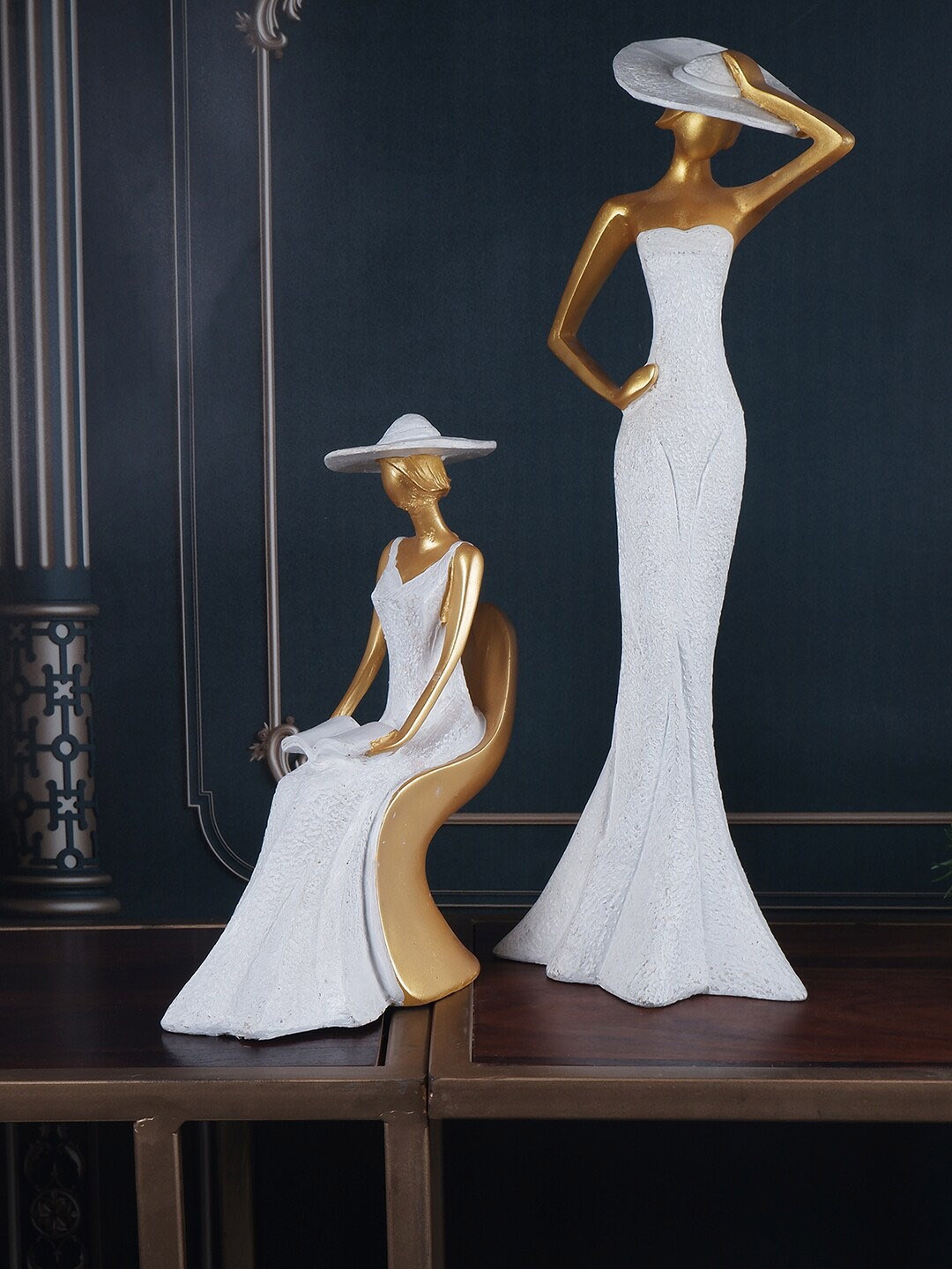 

THE WHITE INK DECOR Set Of 2 Beige Solid Showpieces