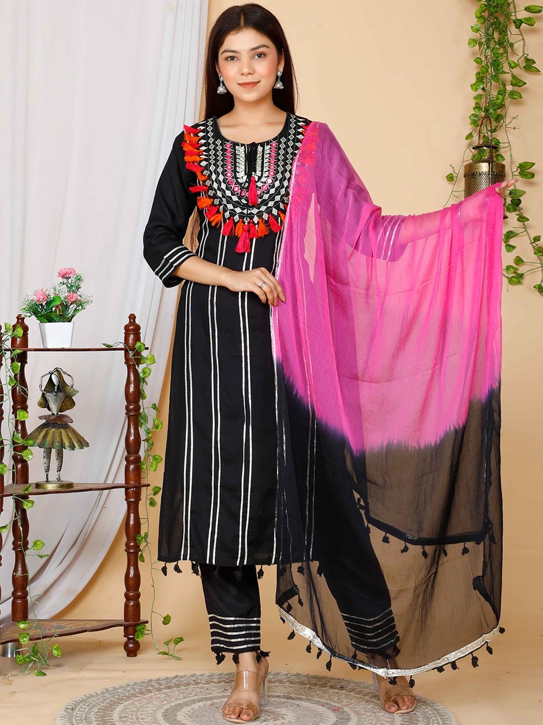 

MIRAVAN Women Black Embroidered Gotta Patti Pure Cotton Kurta with Trousers & With Dupatta