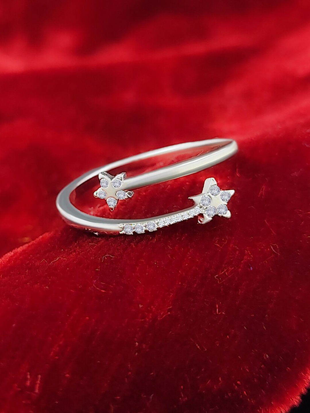 

Saizen Silver Silver-plated AD Ring