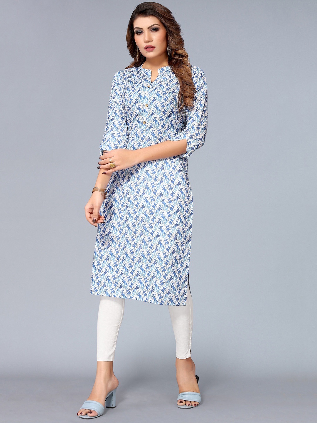 

Nimayaa Women Blue Floral Printed Kurta