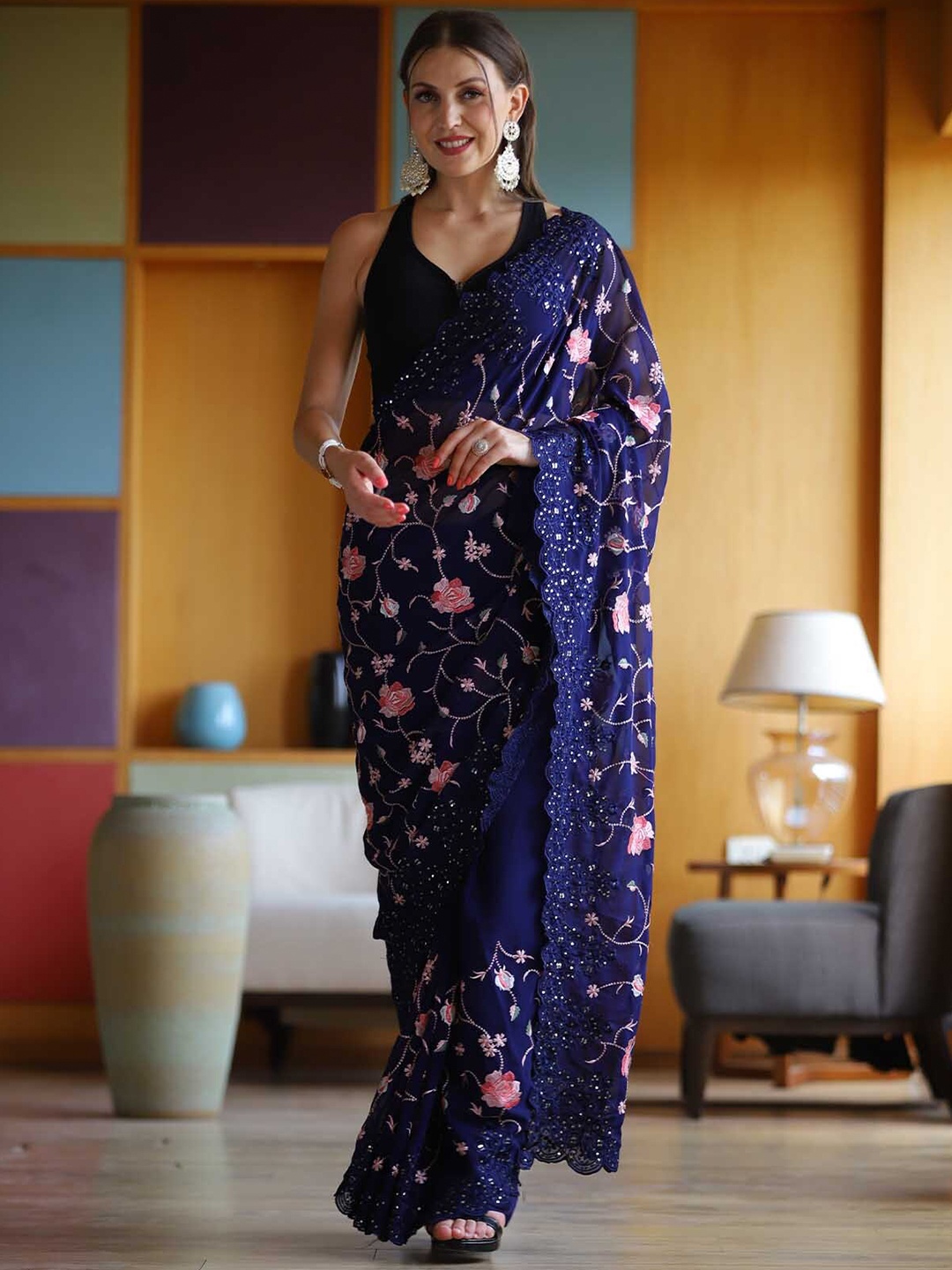 

ODETTE Purple & Pink Floral Embroidered Saree