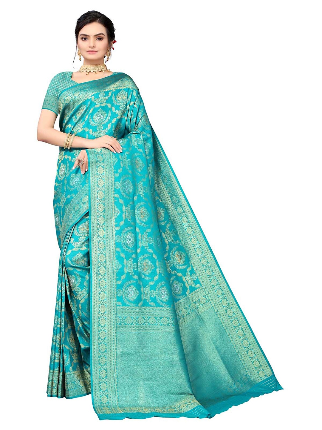 

ODETTE Green & Gold-Toned Woven Design Zari Silk Blend Saree