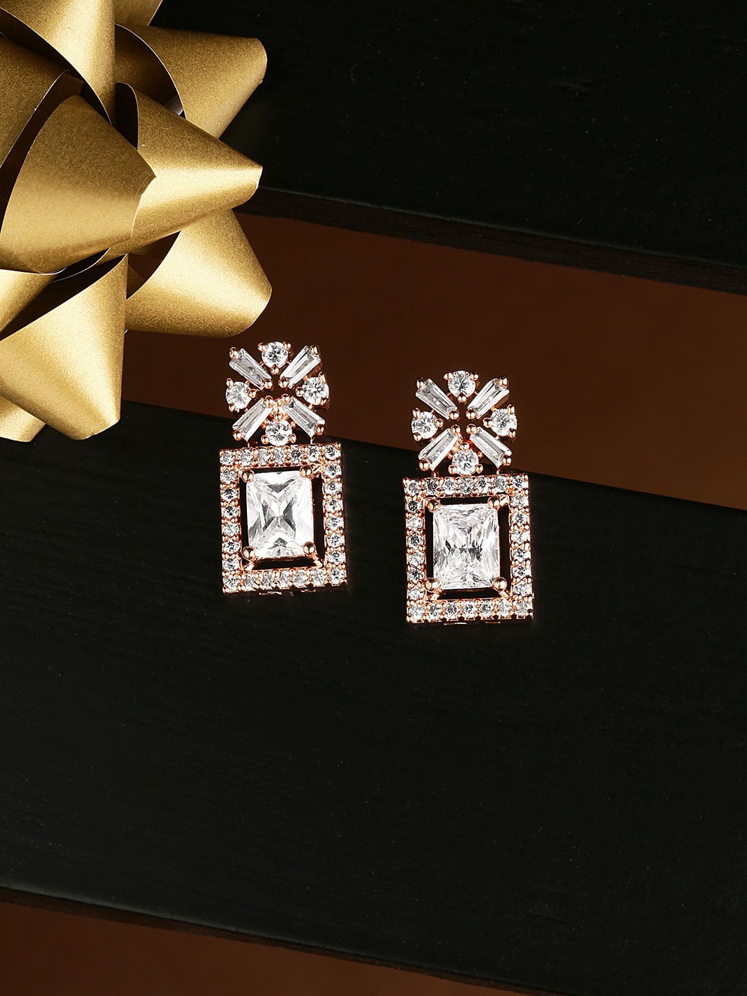 

HOT AND BOLD Rose Gold & White Floral Drop Earrings