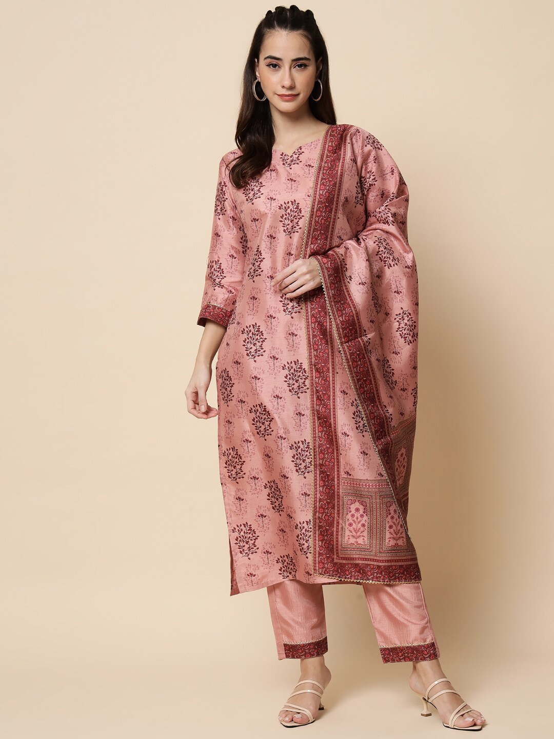 

heemara Women Copper-Toned Floral Printed Kurta with Trousers & Dupatta