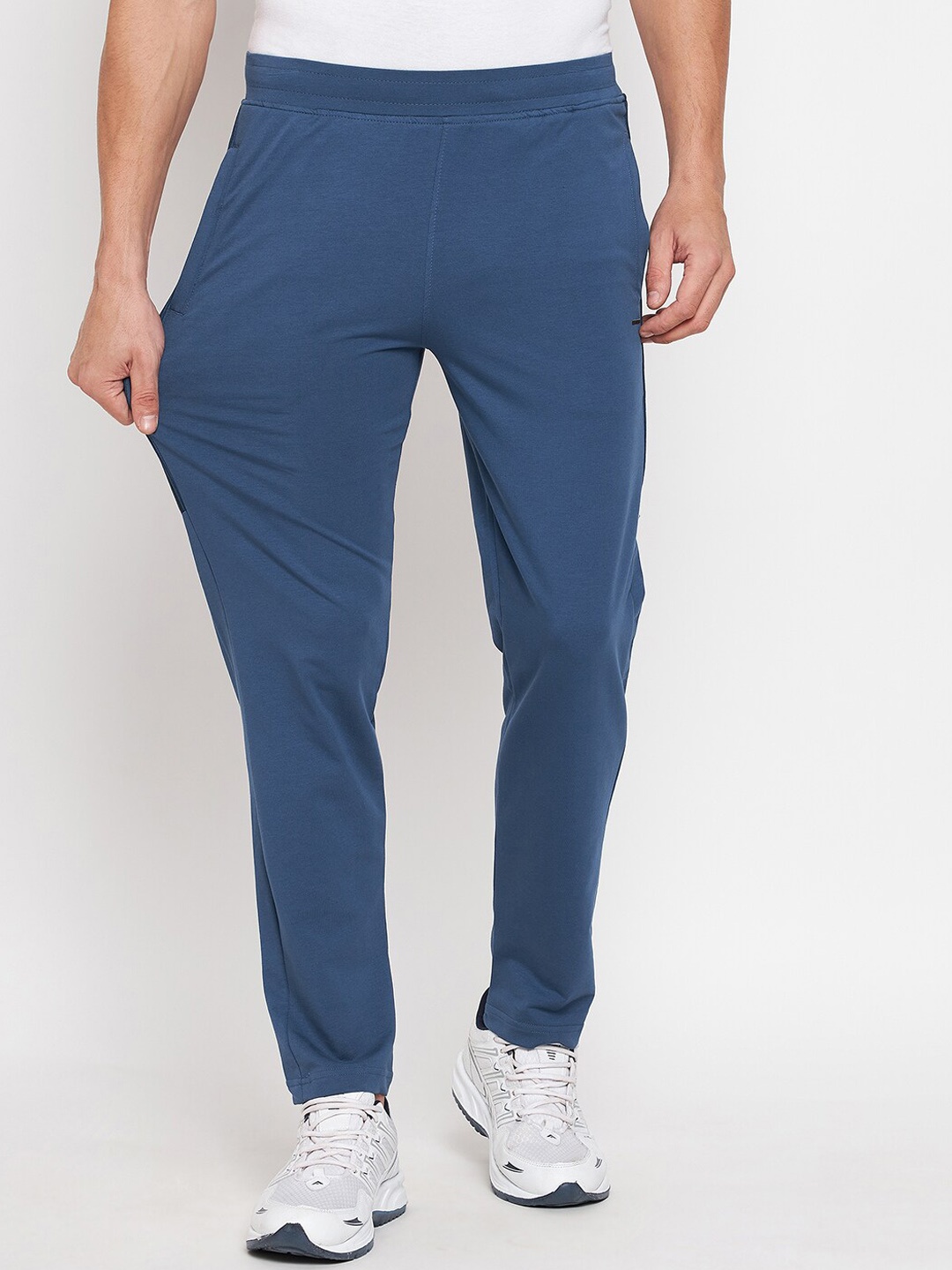 

Okane Men Blue Solid Track Pants