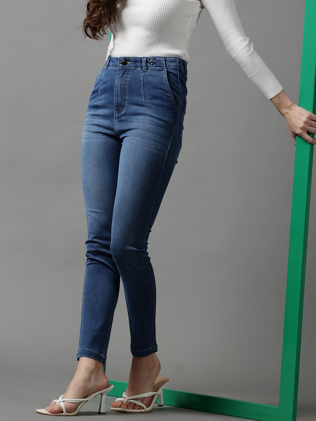 

SHOWOFF Women Blue Skinny Fit Light Fade Stretchable Jeans