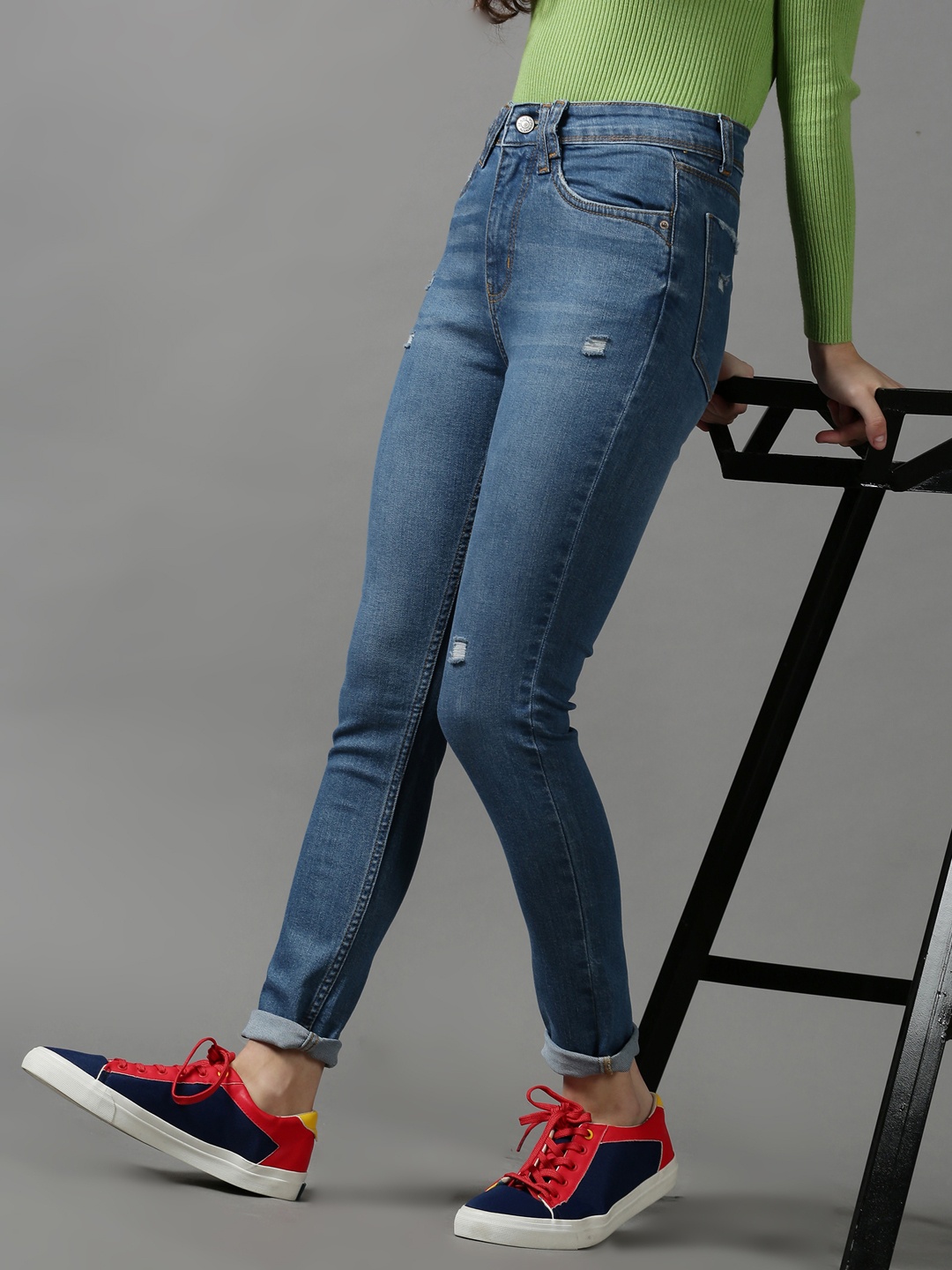 

SHOWOFF Women Blue Slim Fit Low Distress Light Fade Stretchable Jeans