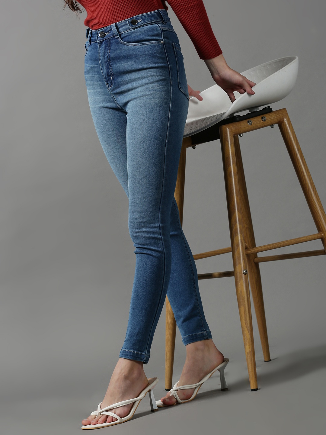 

SHOWOFF Women Blue Skinny Fit Light Fade Stretchable Jeans