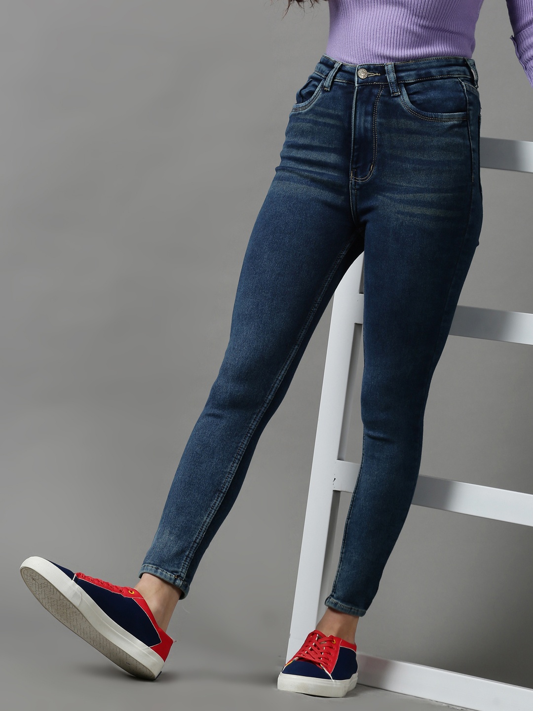 

SHOWOFF Women Navy Blue Skinny Fit Light Fade Stretchable Jeans