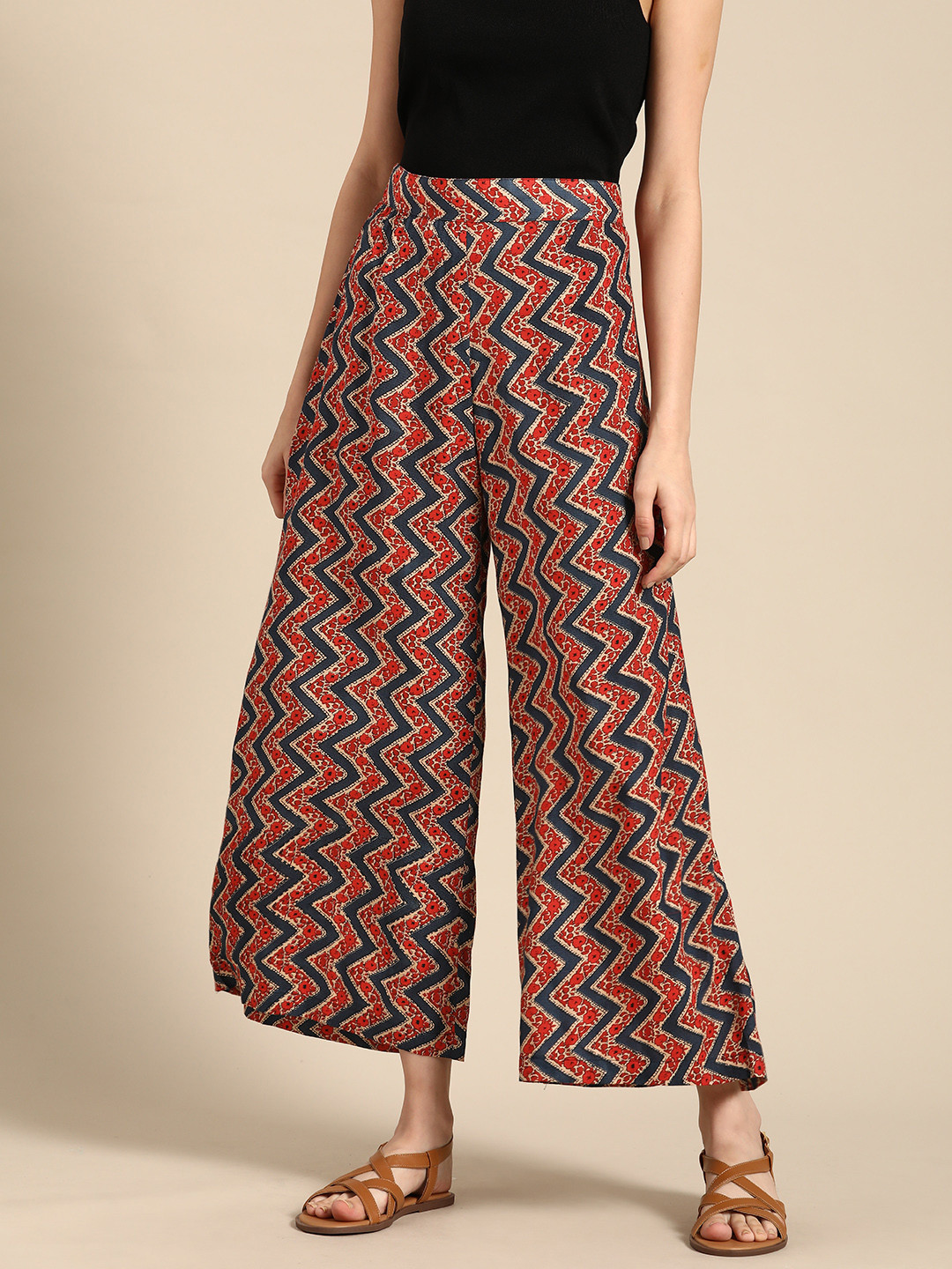 

Sangria Women Blue & Maroon Ethnic Motifs Printed Knitted Cropped Palazzos