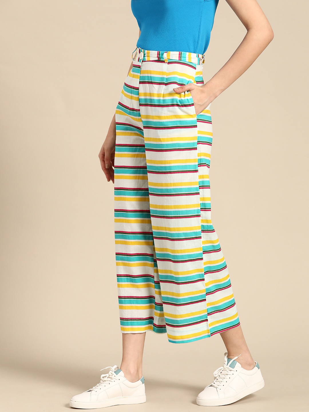 

Sangria Women White & Blue Striped Knitted Cropped Cotton Palazzos