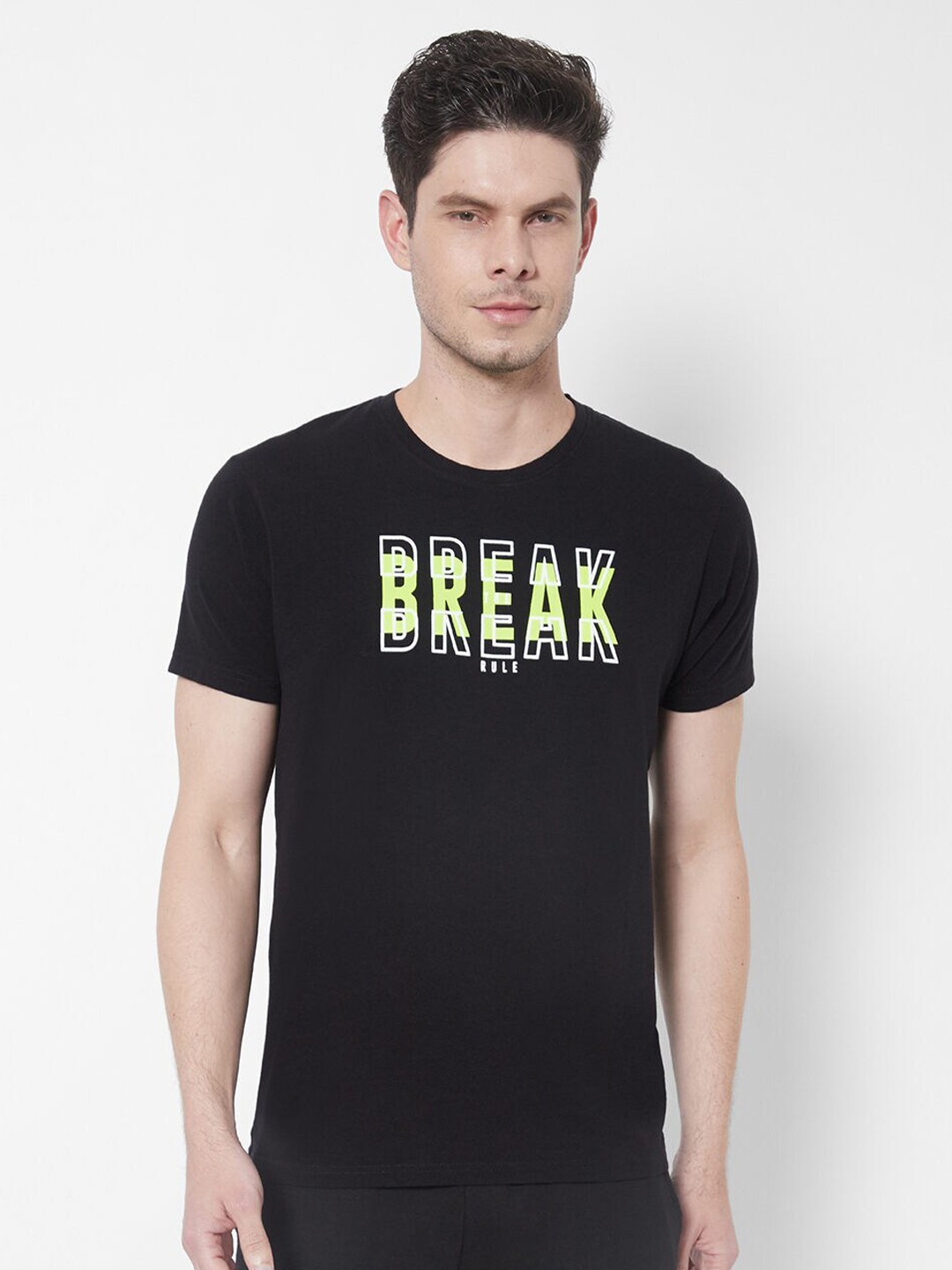 

Pepe Jeans Men Black & Yellow Typography Printed Cotton T-shirt