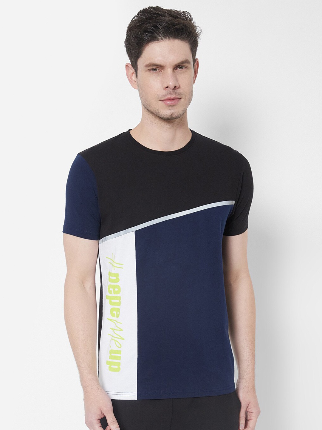 

Pepe Jeans Men Blue & Black Cotton Colourblocked T-shirt