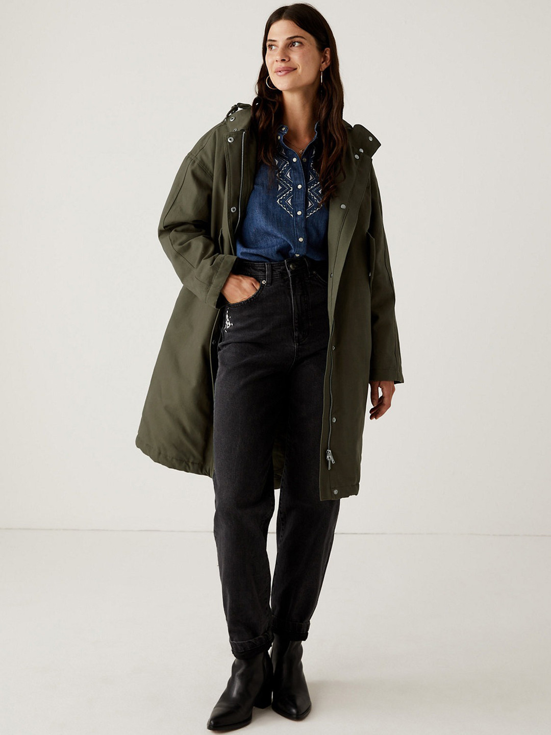 

Marks & Spencer Women Green Lightweight Longline Tailored Jacket