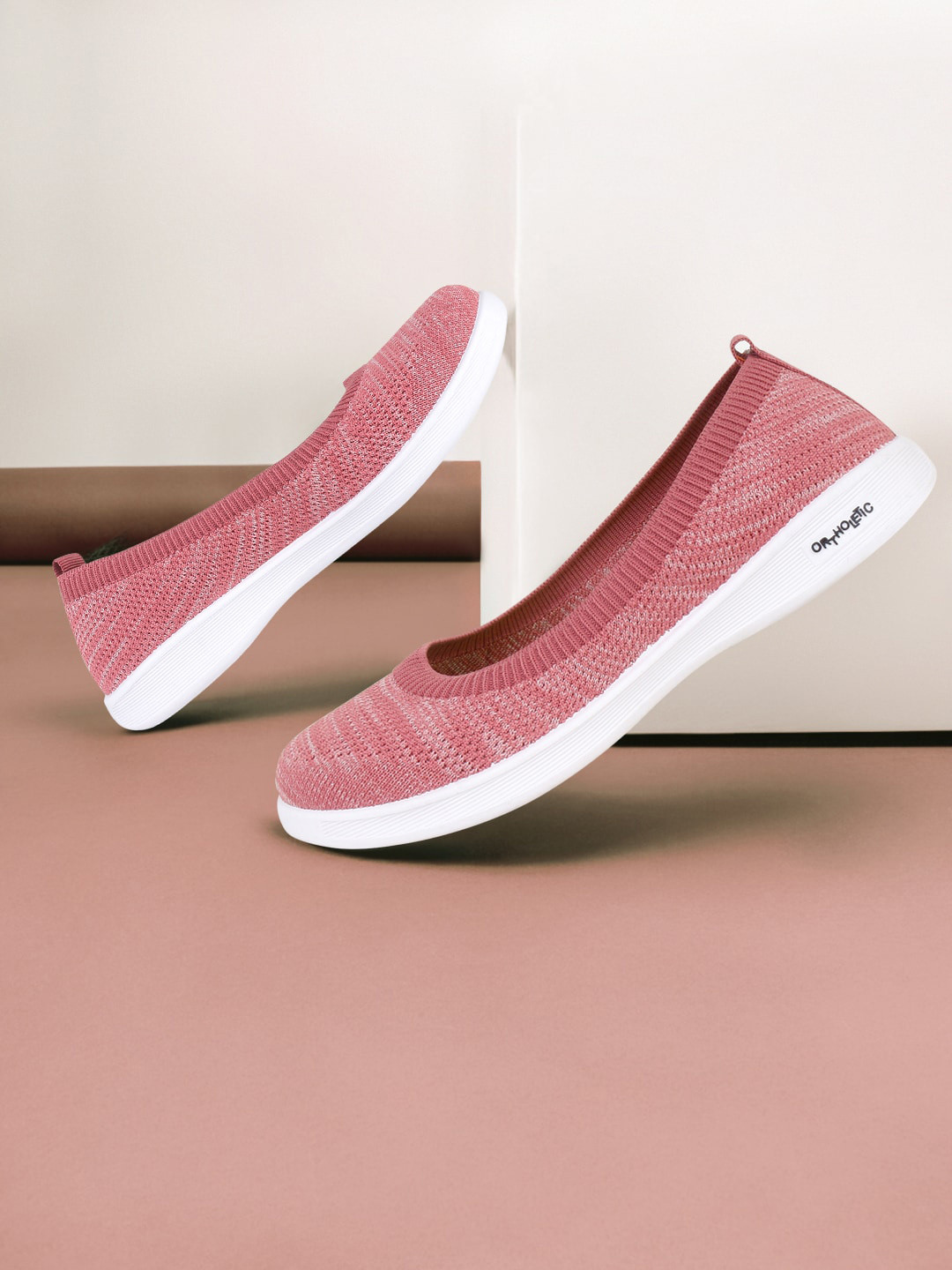 

Champs Women Purple Solid Lightweight Slip-On Sneakers