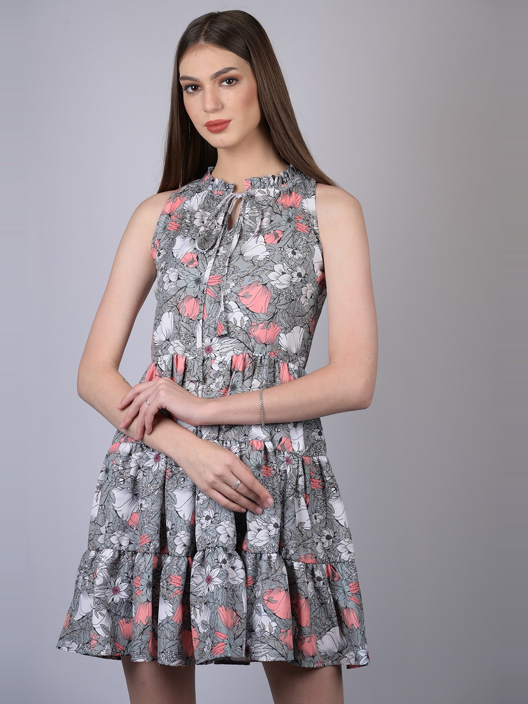 

OWO THE LABEL Grey Floral Tie-Up Neck Dress